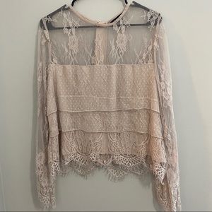 American Eagle lace blouse